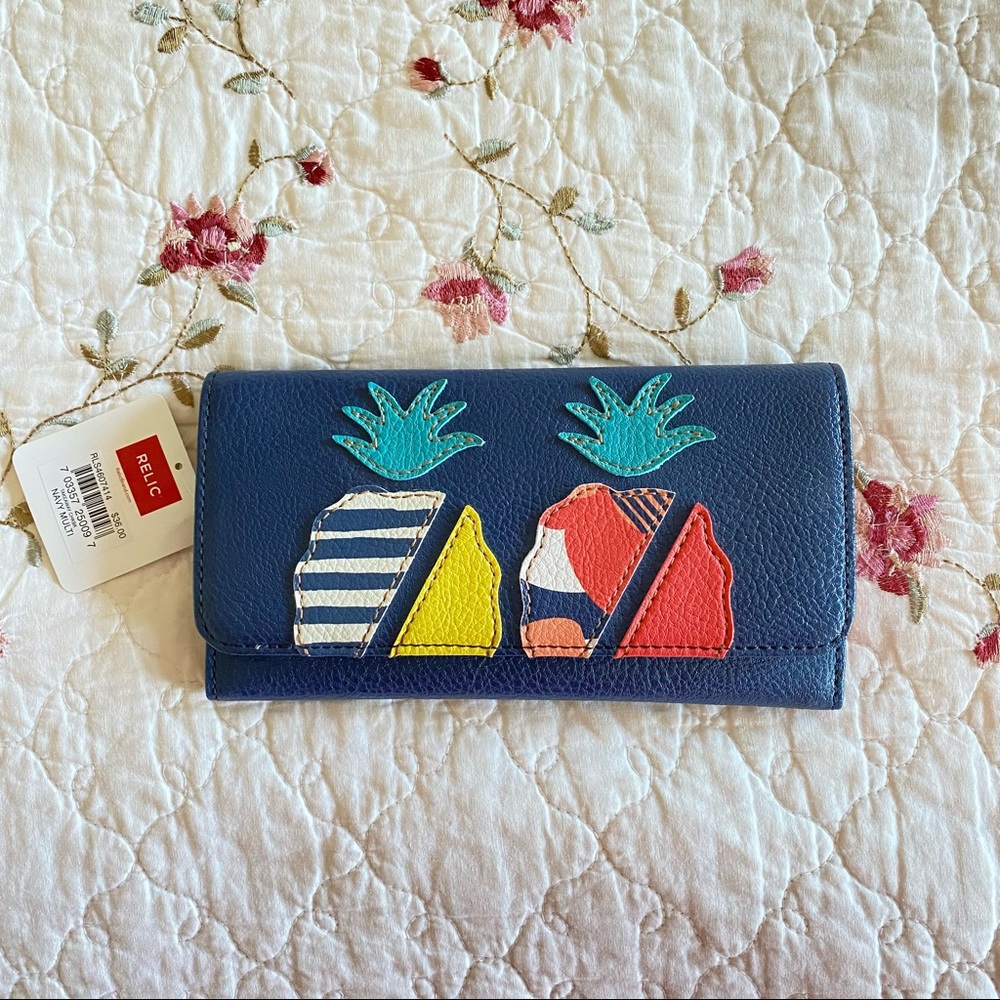 Relic navy summer pineapple wallet